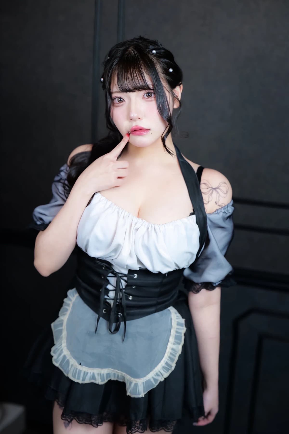 める